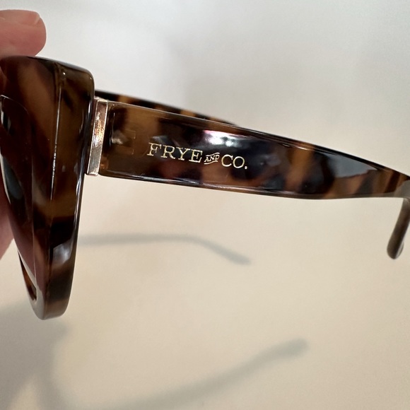 Frye and Co Sunglasses - Picture 14 of 16